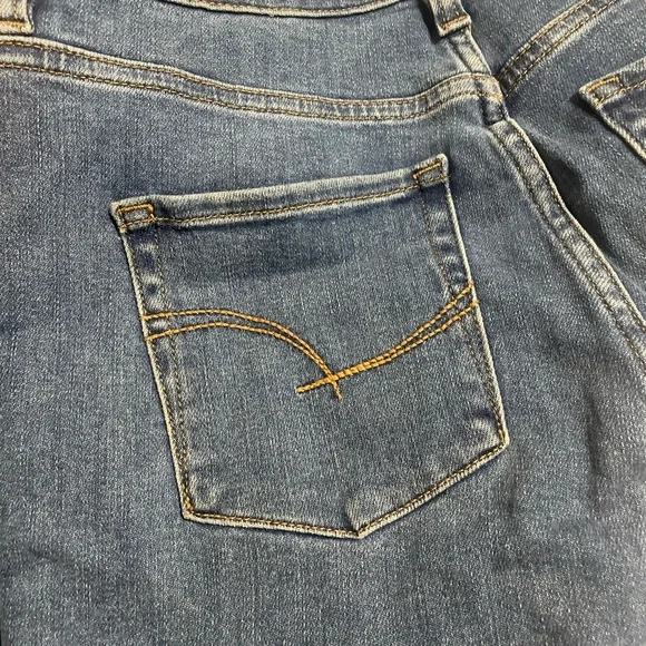 SportsGirl Cropped Jeans Size 12 - Picture 3 of 4